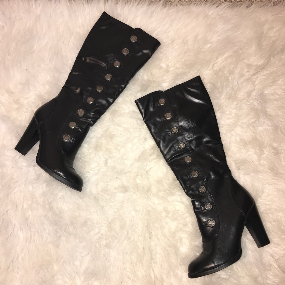 BLACK KNEE HIGH FAUX-LEATHER BOOTS